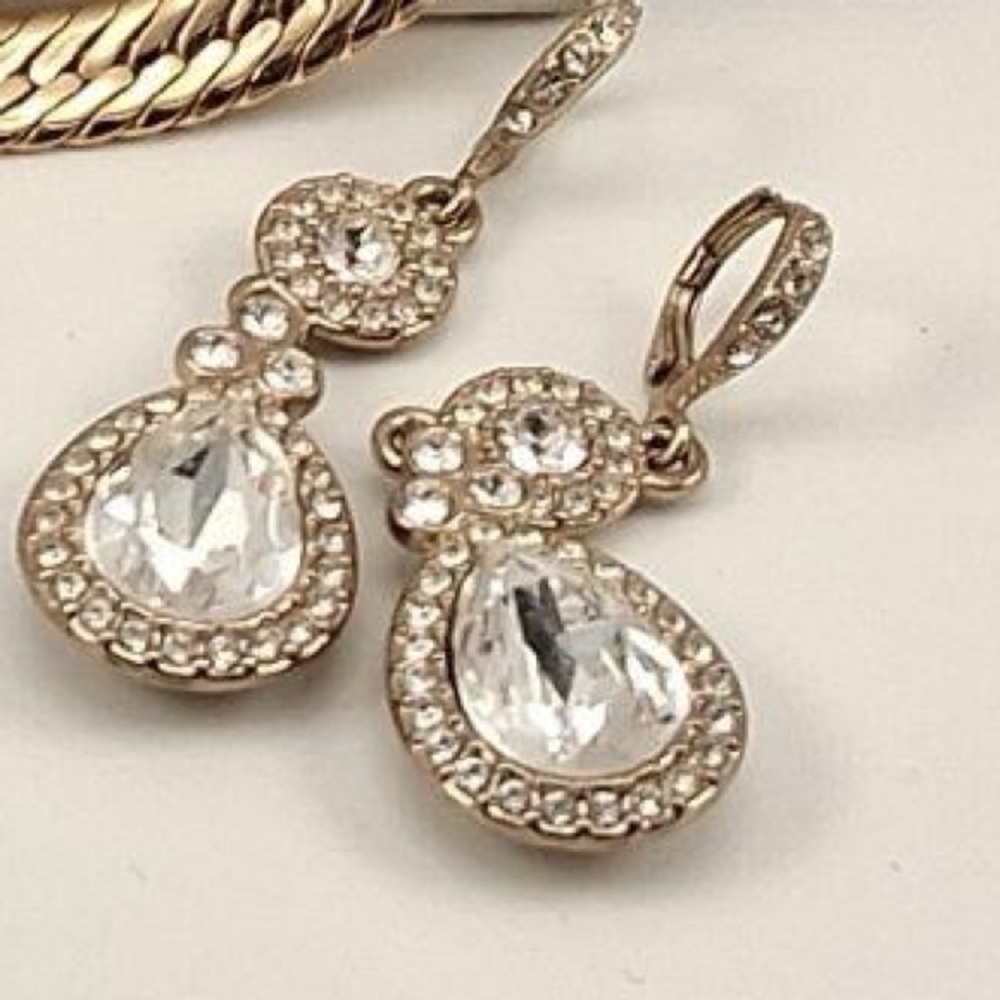 Givenchy Vintage Crystal Teardrop Dangle‎ Earrings Silver Tone Designer